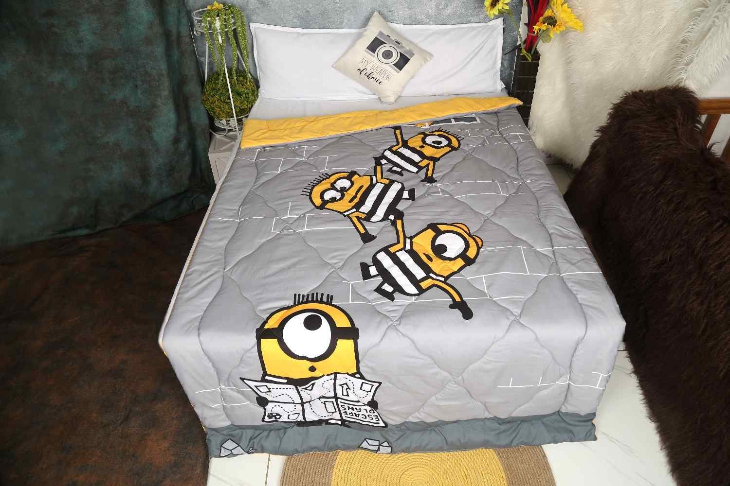 Kids Comforter With Minions Prints as Kids Winter Blanket